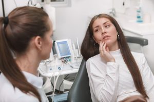 patient with jaw pain